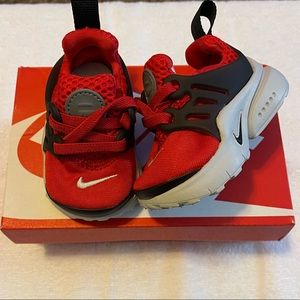 Nike “Little Presto” Sneaker | University Red-Black